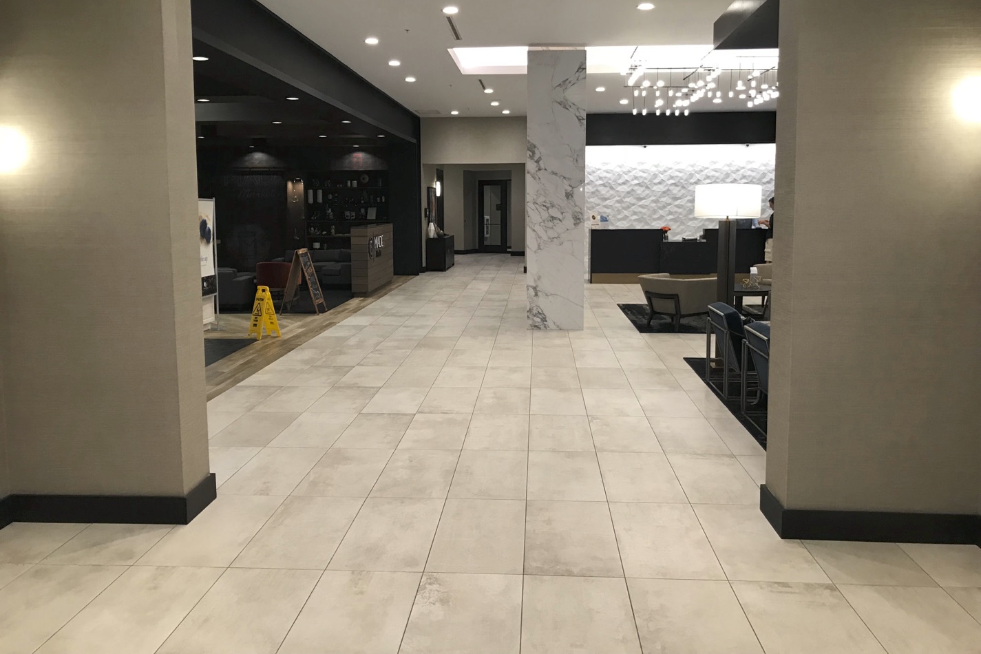 DoubleTree Lafayette East lobby - alt view