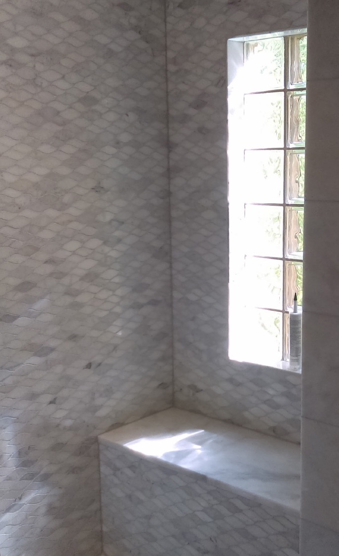 stone wave mosaic shower seat