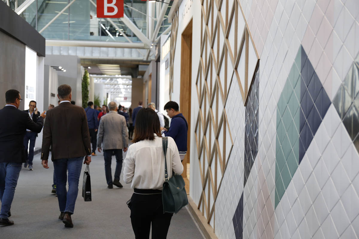 Cersaie tile display