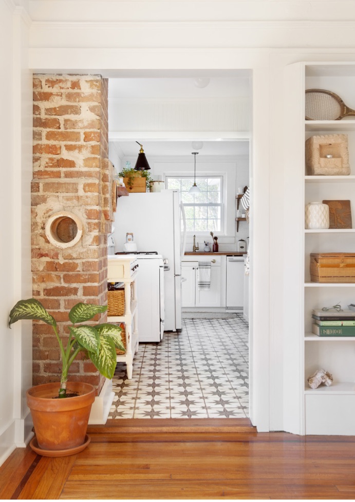 Islands are the crown jewel of kitchen renovations, Houzz study finds -  TileLetter