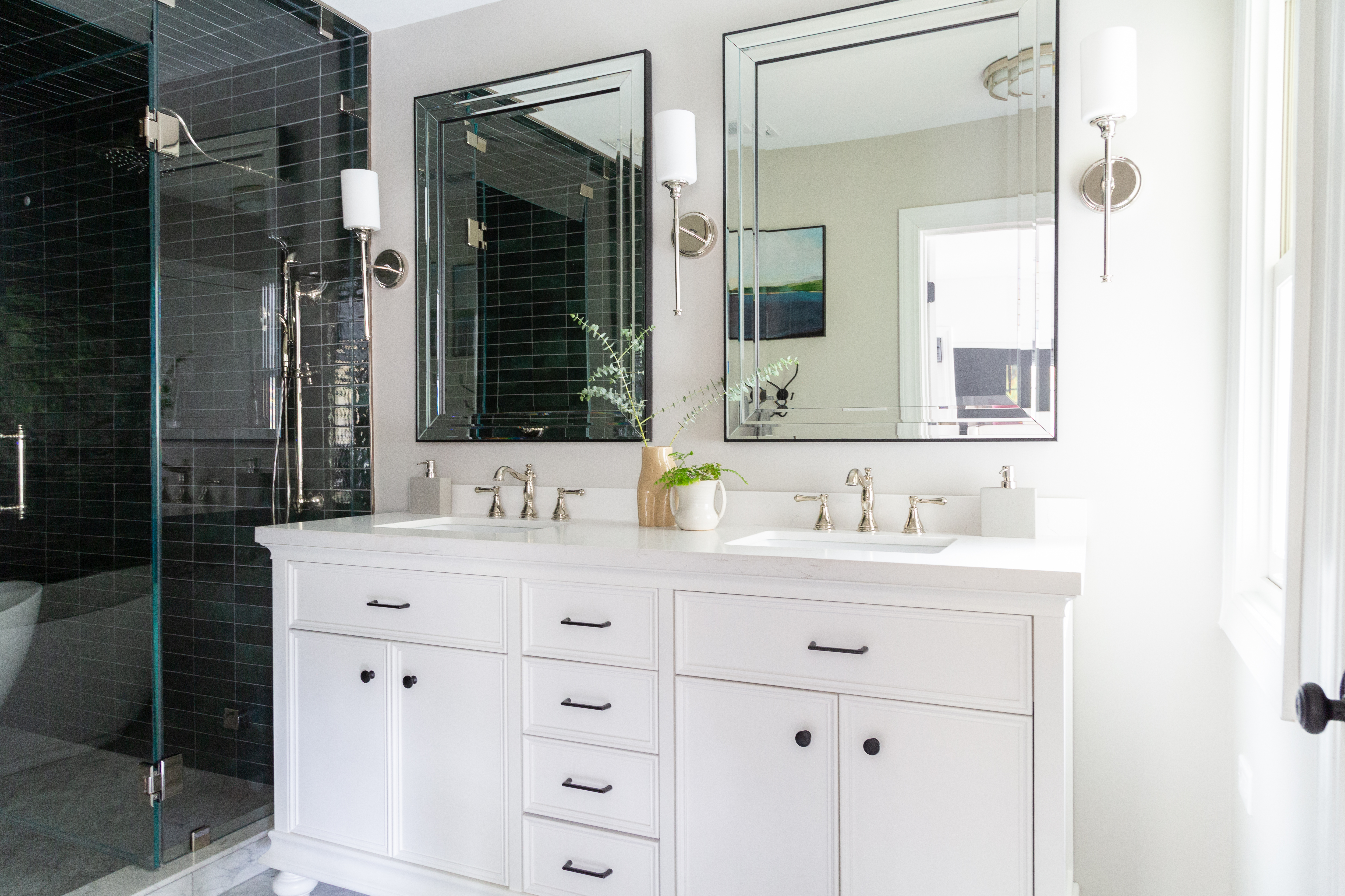 Homeowners spent more on bathroom renovations this year, Houzz